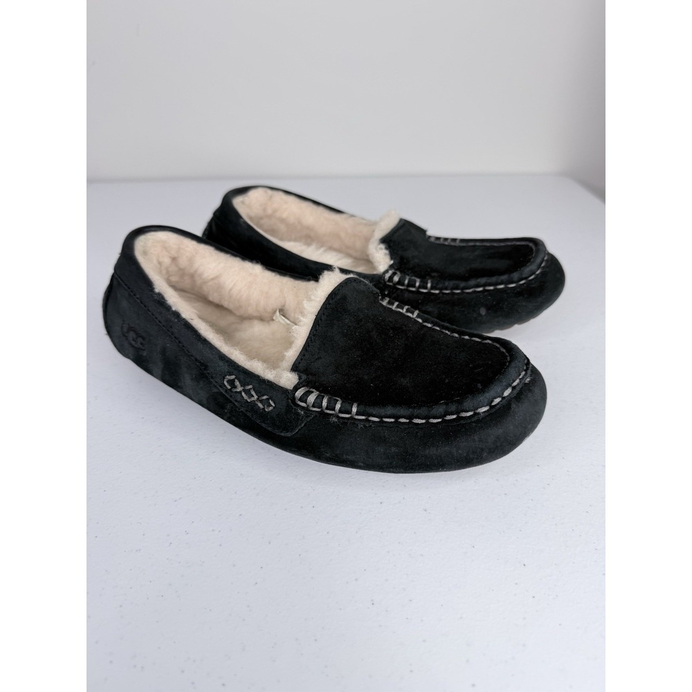 UGG Ansley Black Suede Moccasin Slippers Womens Sizse 7 3312
